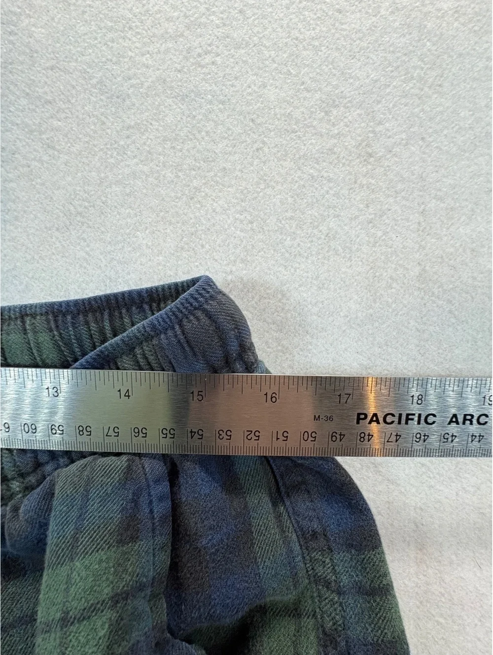 Eddie Bauer Men’s Flannel Plaid Lounge Pants Medium Blue Green Drawstring